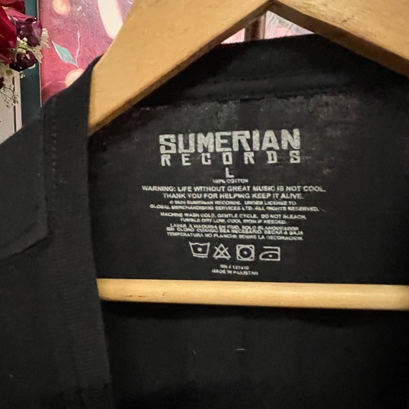 BAD OMENS MOTH T-SHIRT - Picture 3 of 5